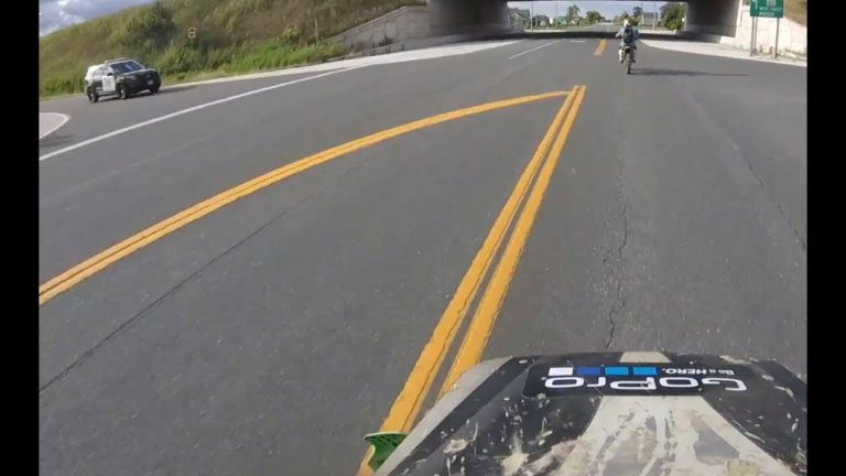 Best Police Dirtbike Chases Compilation #16 January 2017 – FNF