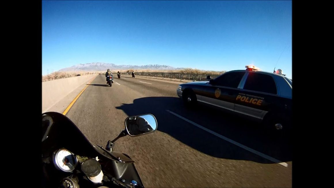 Motorcycle Police Chases Compilation #11 – FNF